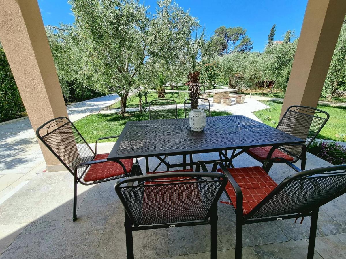 Apartments Ostrea - Ana Новалья Экстерьер фото